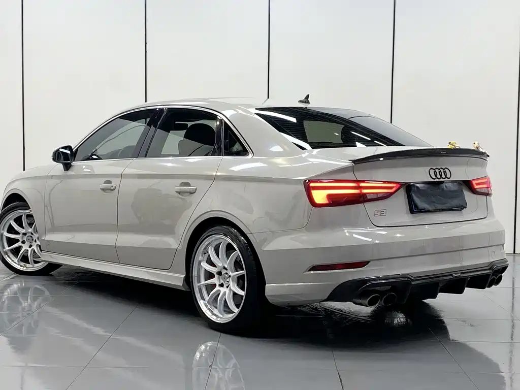 Audi S3 Facelift S3 2.0 T Limousine