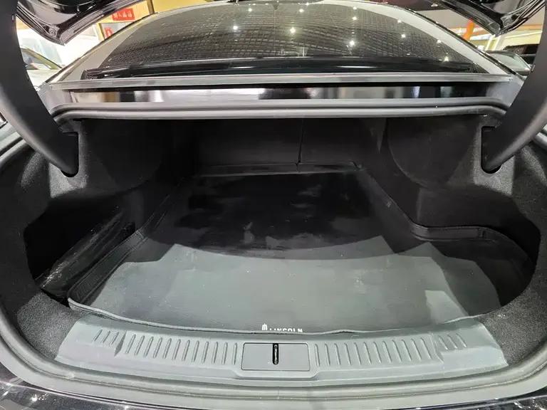 Lincoln Z 2.0 T Premium Style