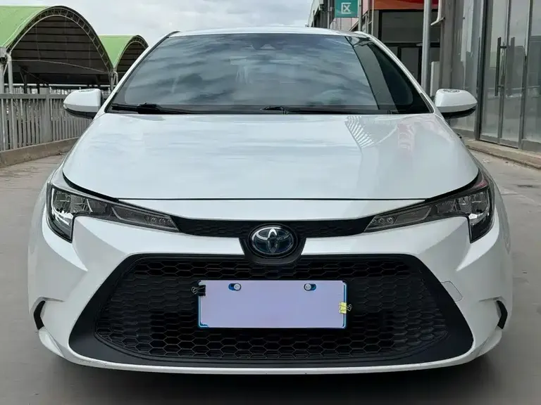 Toyota Levin Dual Engine 1.8 H E-CVT Sport