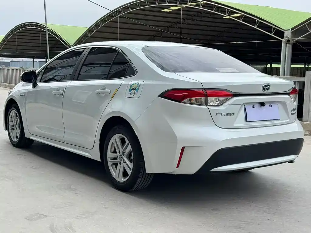 Levin Dual Engine 1.8 H E-CVT Sport