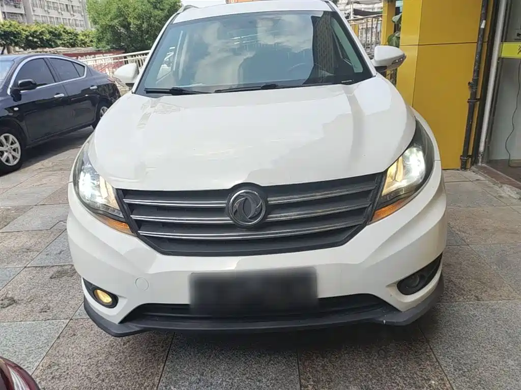 Fengguang 580 Facelift 1.5 T CVT Luxury