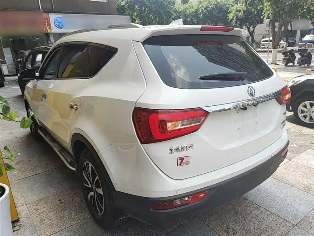Fengguang 580 Facelift 1.5 T CVT Luxury