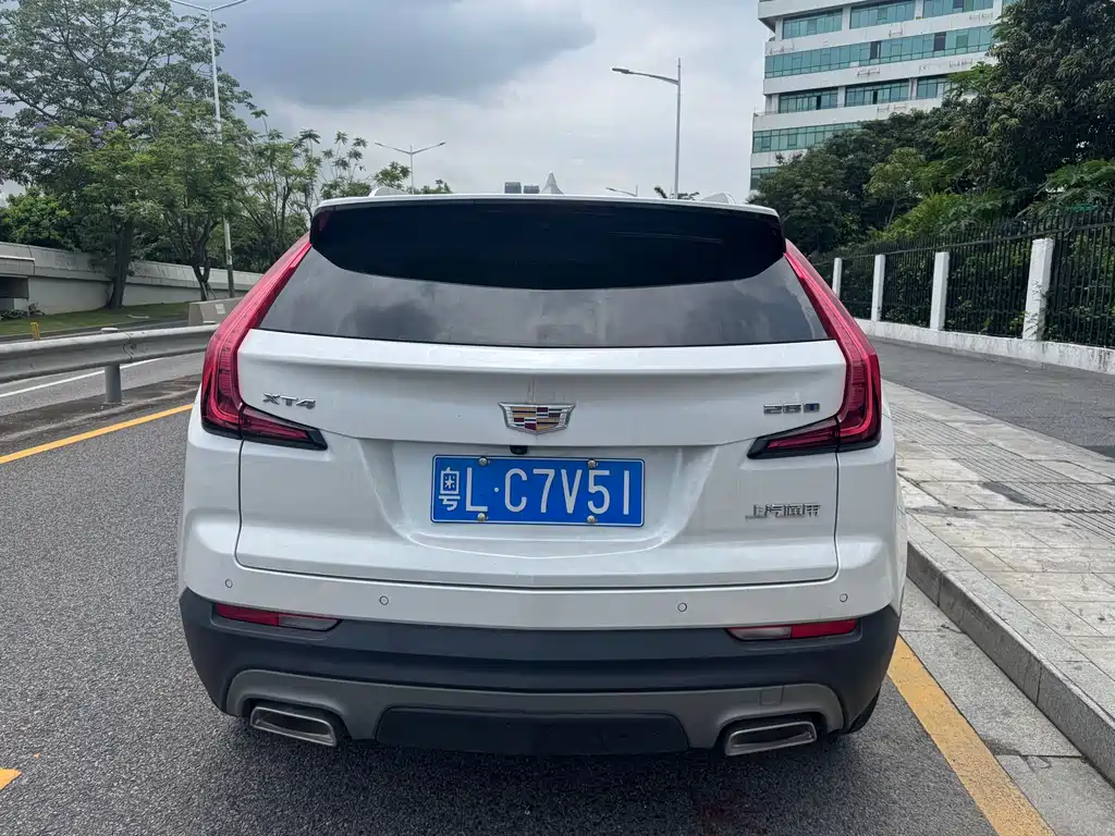 Cadillac XT4 28 T 2 WD Luxury