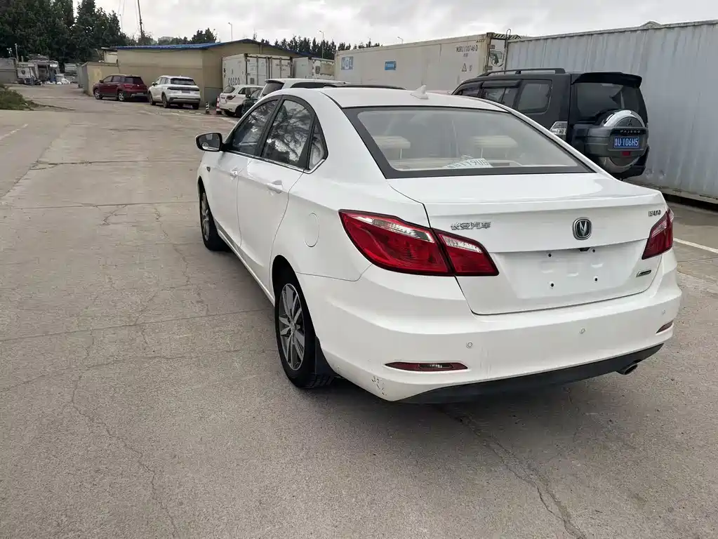 Eado 1.6 L Auto Luxury