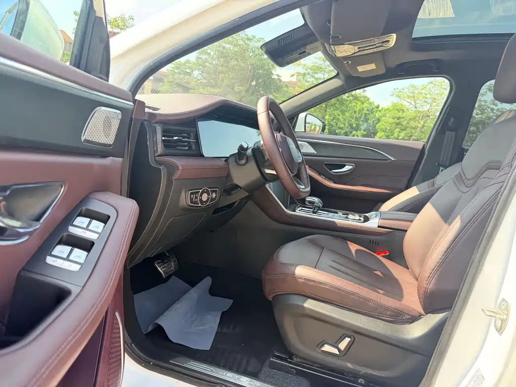 Jetour X90 Zilong 2.0 T DCT Victorious 5-seat
