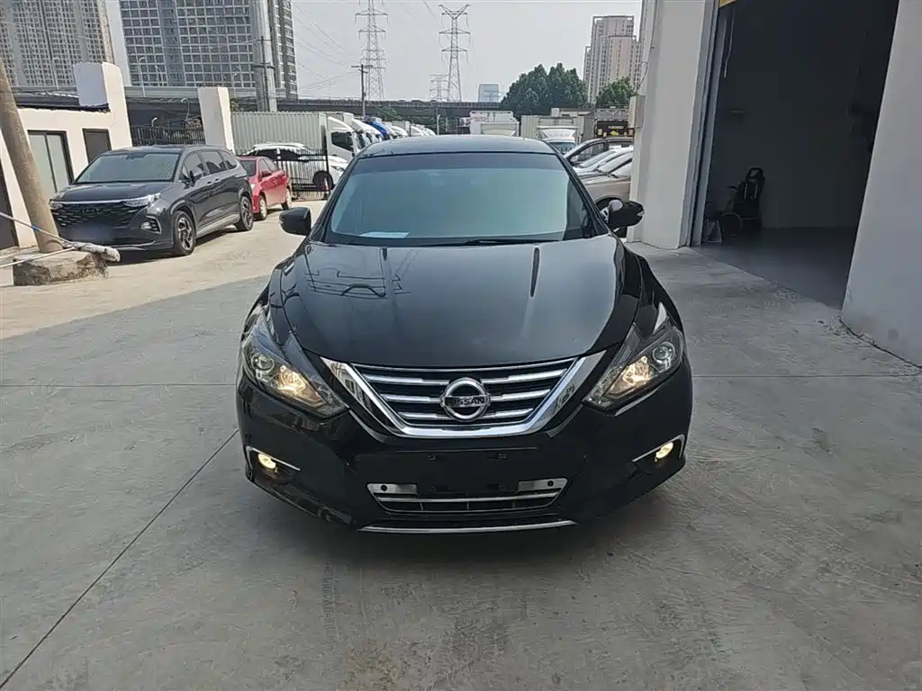 Teana Facelift 2.0 L XL Comfort