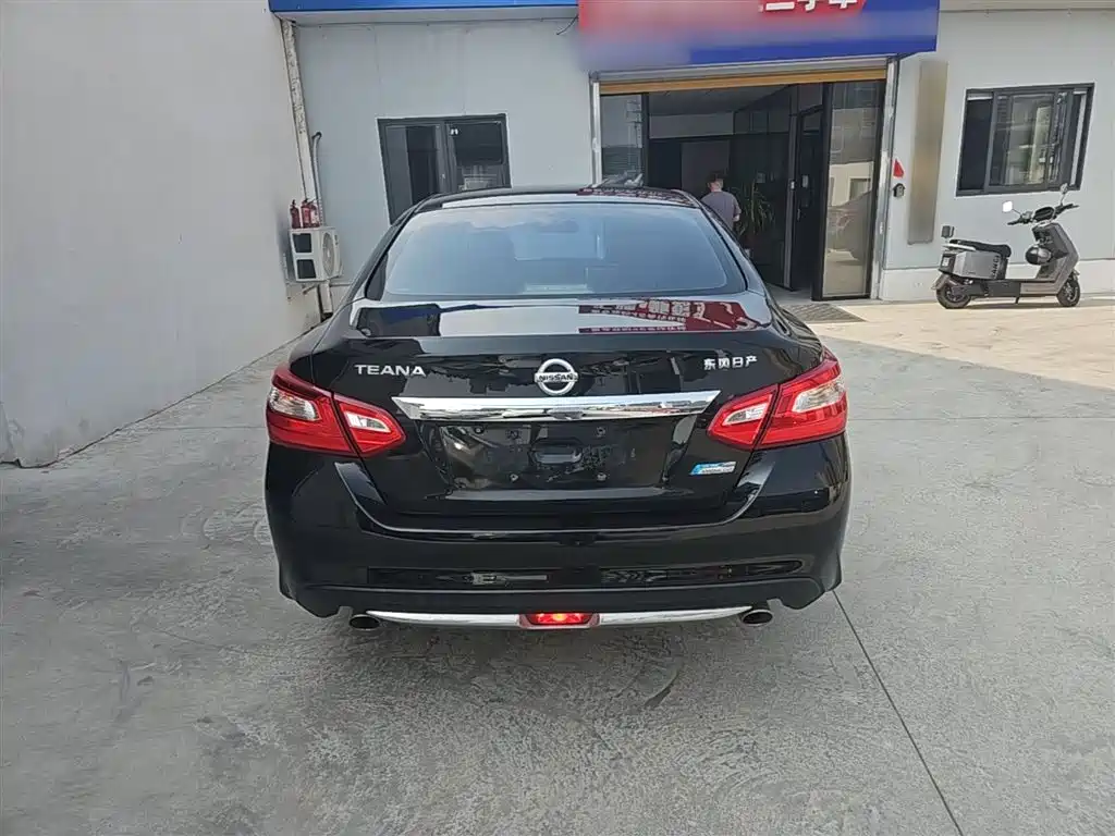 Teana Facelift 2.0 L XL Comfort