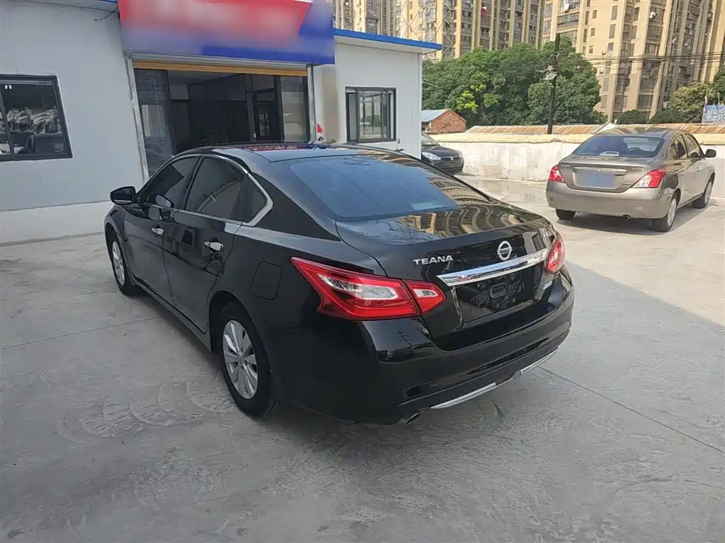 Teana Facelift 2.0 L XL Comfort