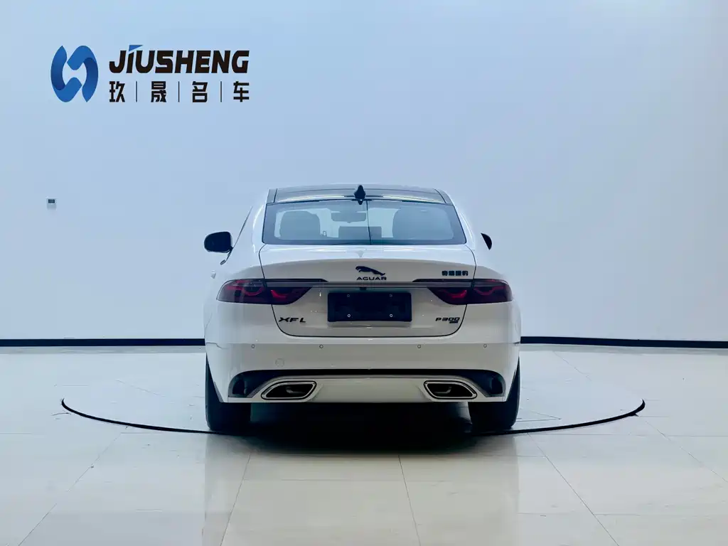 Jaguar XFL 2.0 T P300 4 WD Flagship Sport Gilt