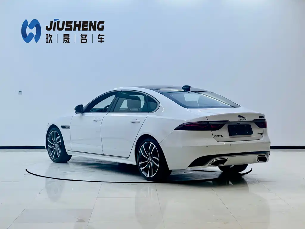 Jaguar XFL 2.0 T P300 4 WD Flagship Sport Gilt