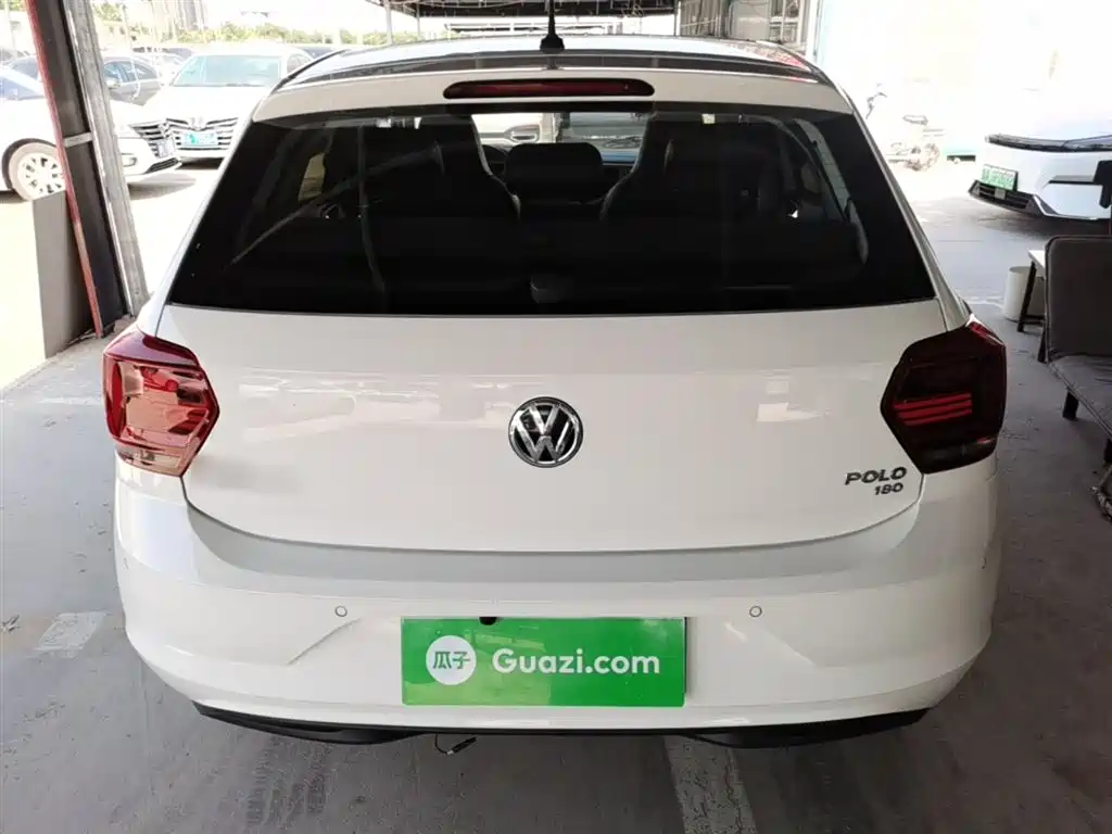 Polo Plus 1.5 L Auto Colorful Tech