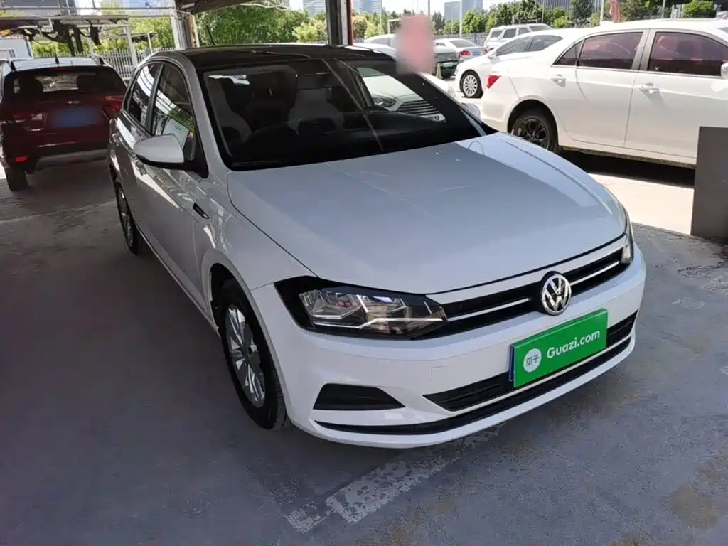 Polo Plus 1.5 L Auto Colorful Tech