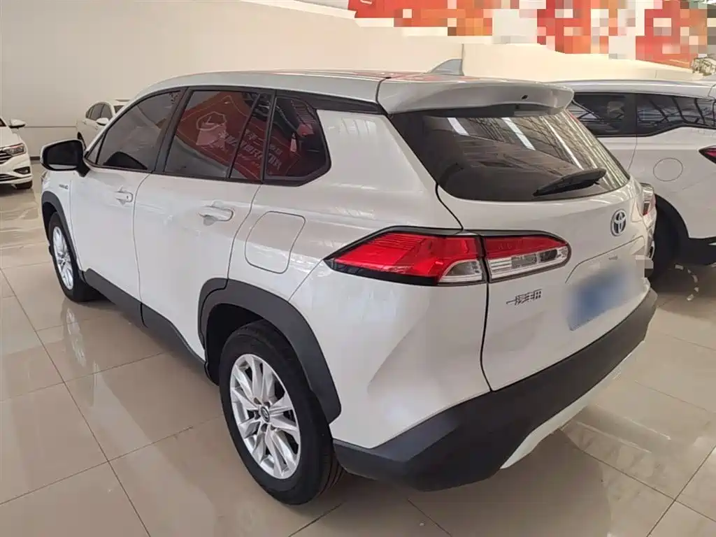 Corolla Cross Dual Engine 2.0 L Pioneer