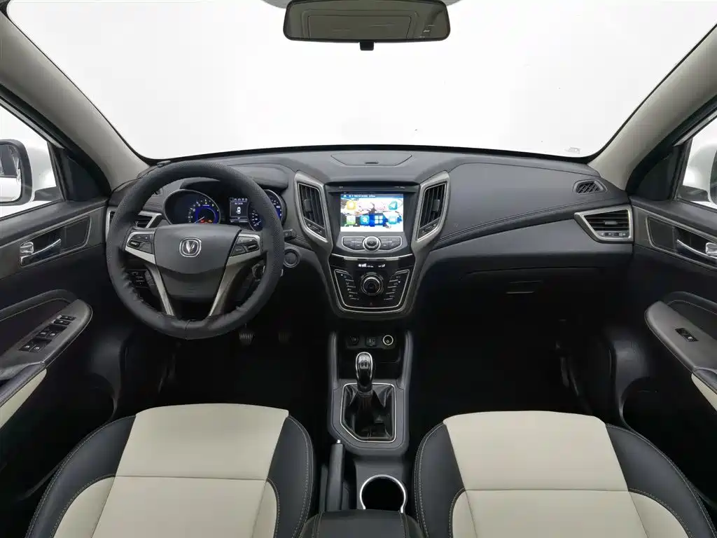 Changan CS35 1.6 L Manual Luxury