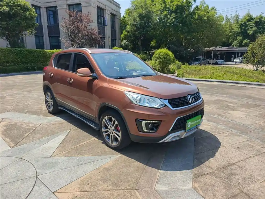 Senova X35 1.5 L Auto Luxury