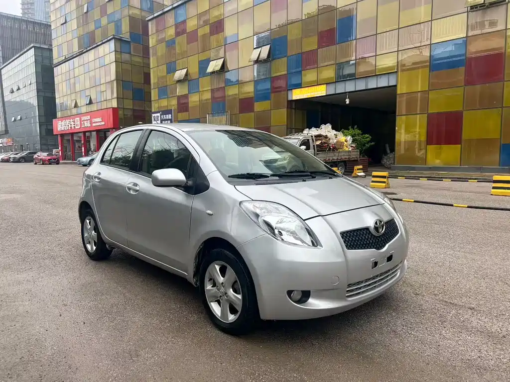 Yaris 1.6 E Auto Comfort