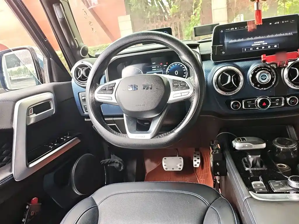 BAIC BJ40 2.0 T Auto 4 WD City Hunter Swordsman