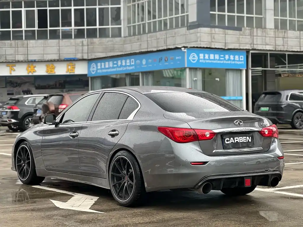 Infiniti Q50 3.7 L Luxury Sport