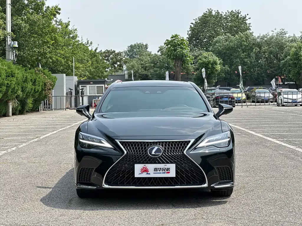 Lexus LS 500 h Executive
