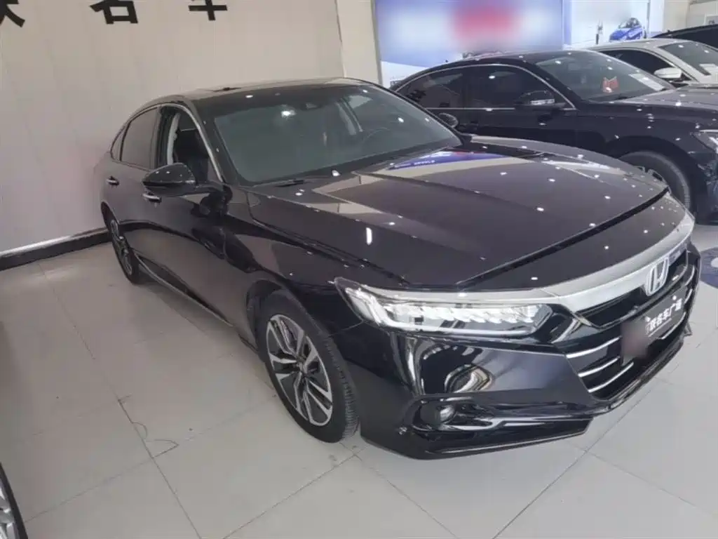 Accord Sharp· Hybrid 2.0 L Sharp Leading