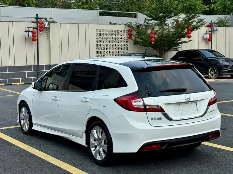 Honda Jade 1.8 L Auto Comfort Elite 5-seat