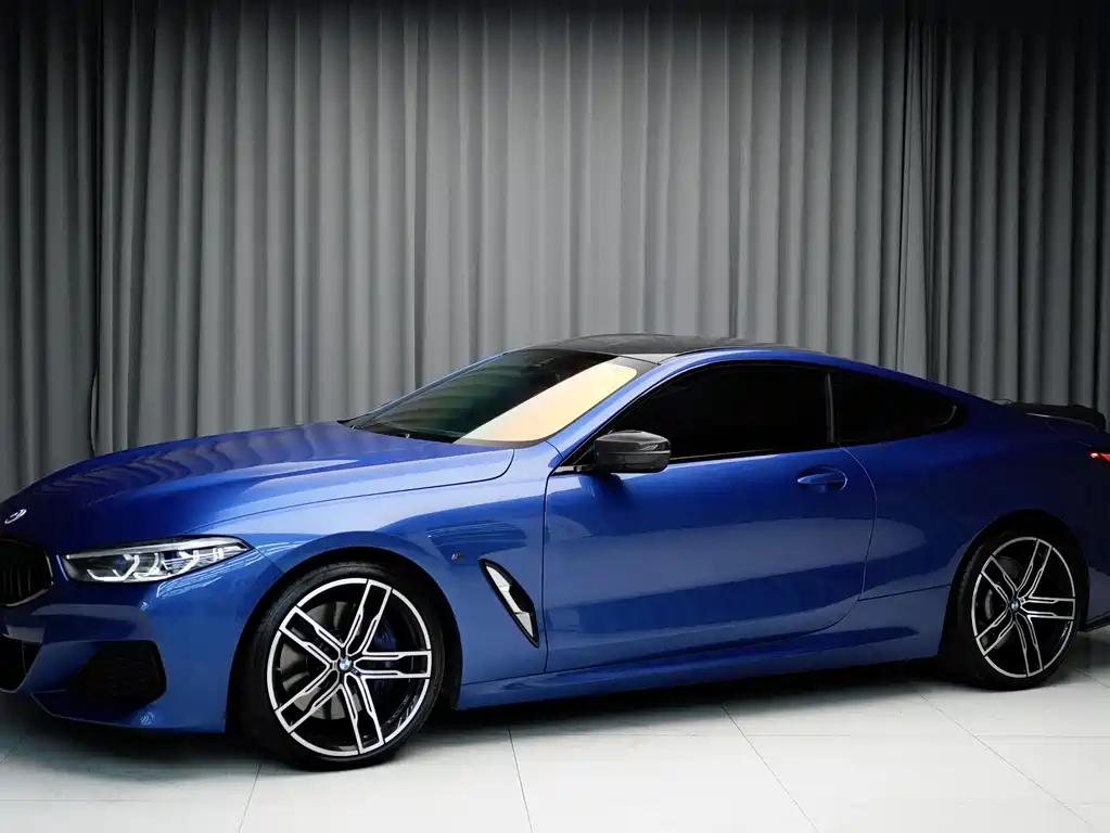 BMW 8 Series 840 i 2-door Coupe M Sport Package