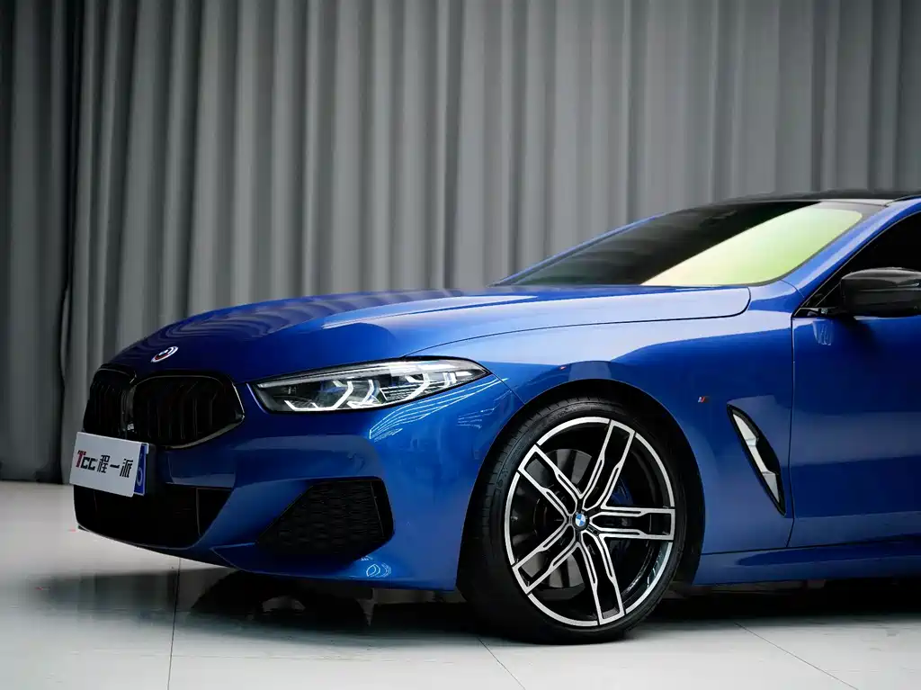 BMW 8 Series 840 i 2-door Coupe M Sport Package