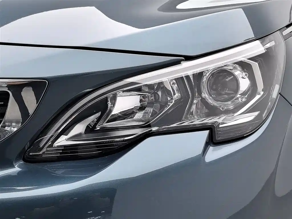 Peugeot 5008 380 THP 7-seat Luxury