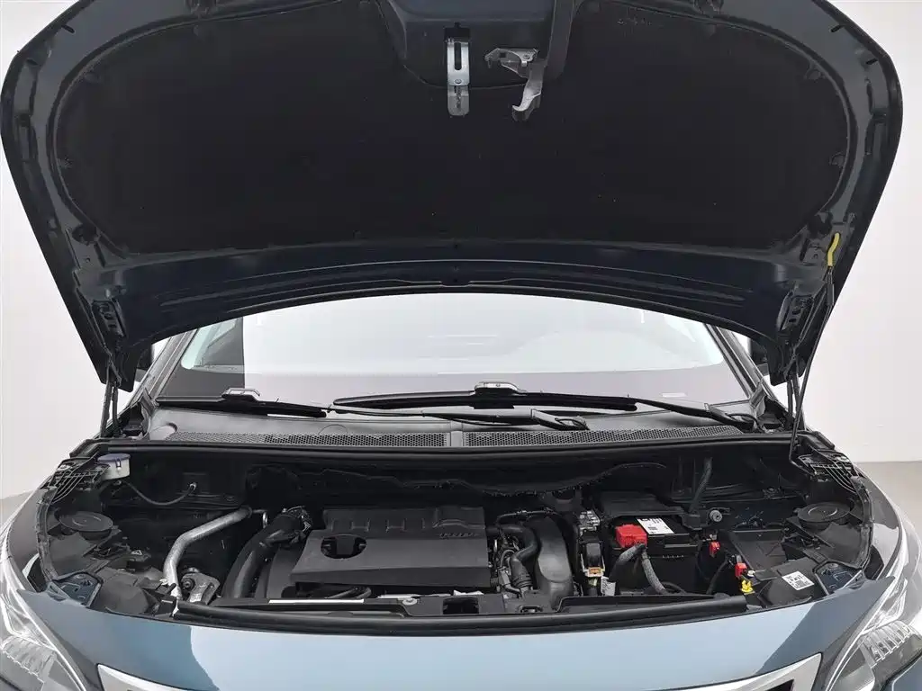Peugeot 5008 380 THP 7-seat Luxury
