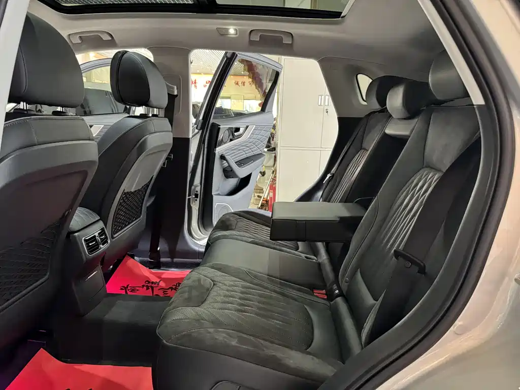 Hongqi HS5 Facelift 2.0 T Connected Flagship Enjoyment