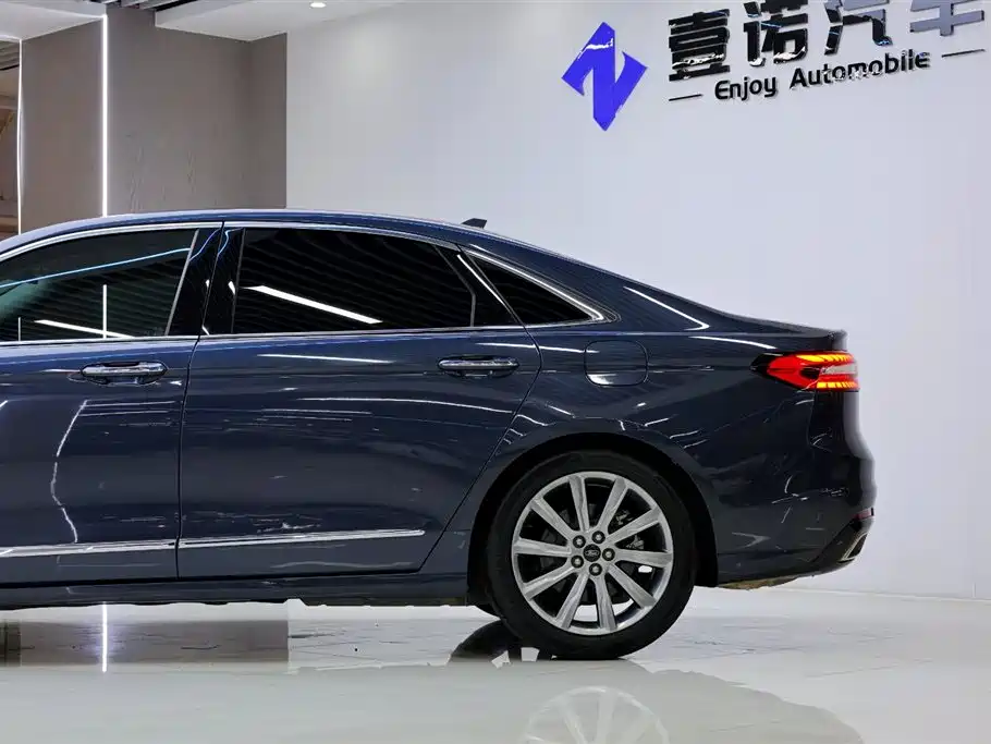 Taurus EcoBoost 245 Premium