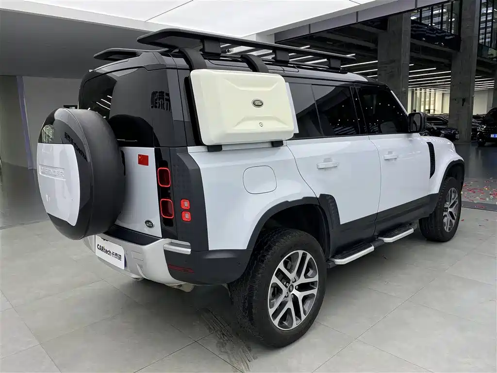 Land Rover Defender Facelift 110 3.0 T P400 Dark Special Edition