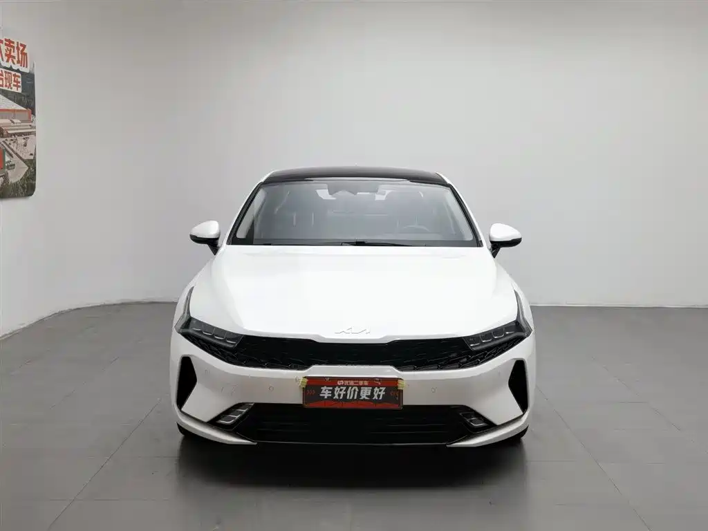 Kia K5 270 T CVVD Refreshed