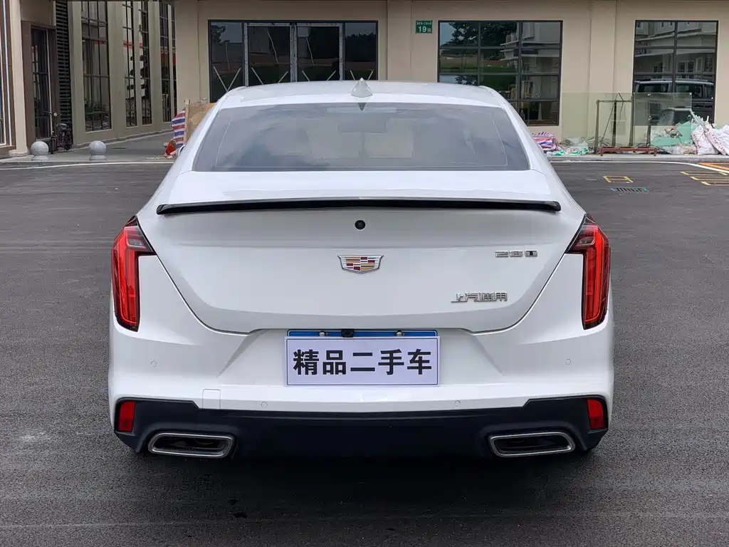 Cadillac CT4 28 T Luxury