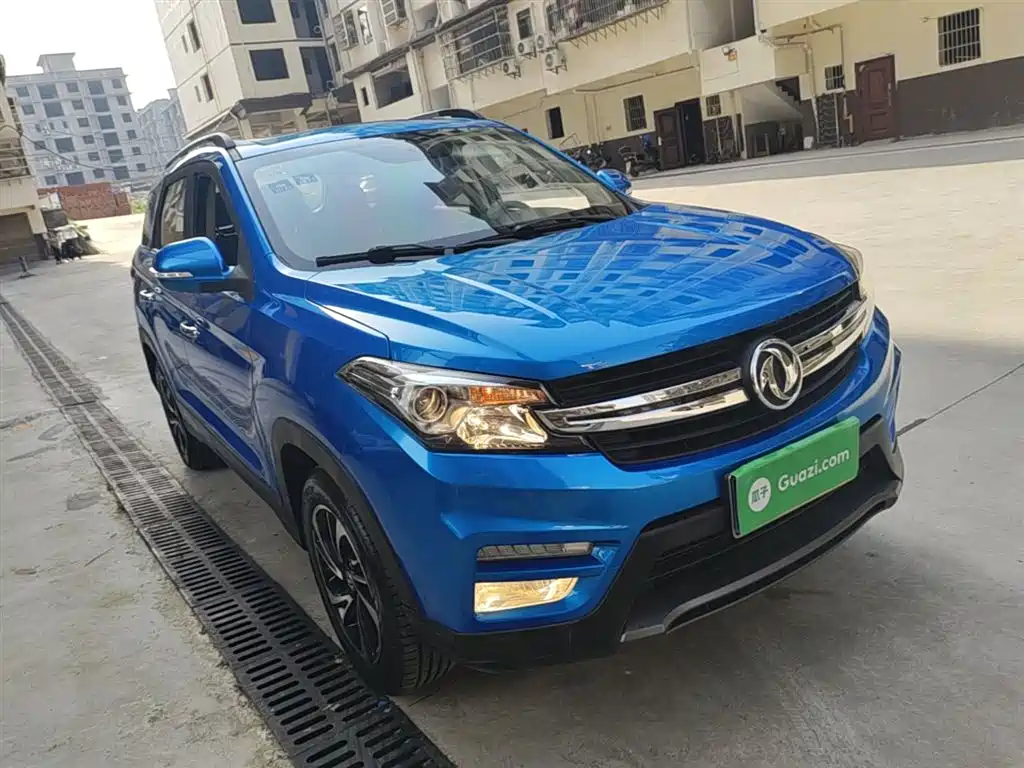 Fengguang S560 1.8 L Manual Comfort 7-seat