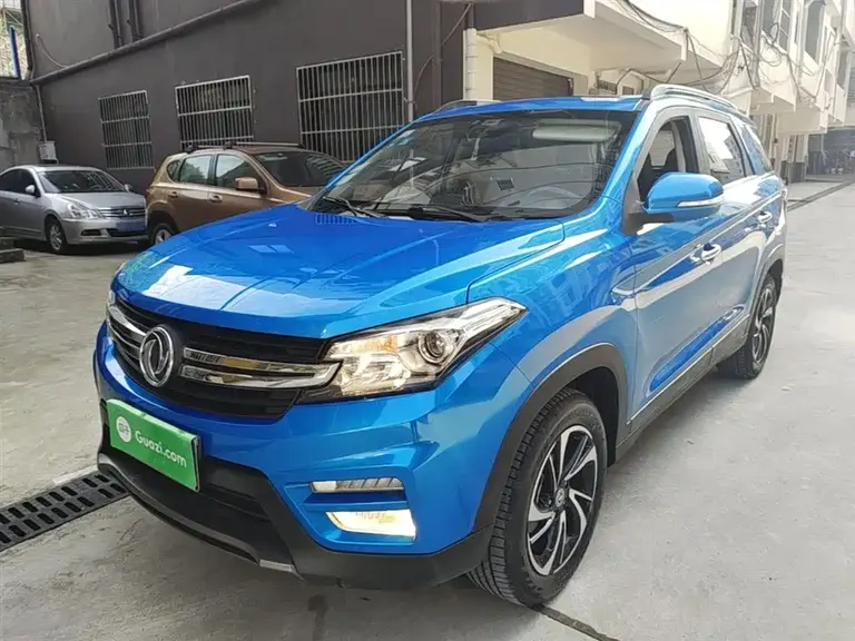 Dongfeng Fengguang S560 1.8 L Manual Comfort 7-seat