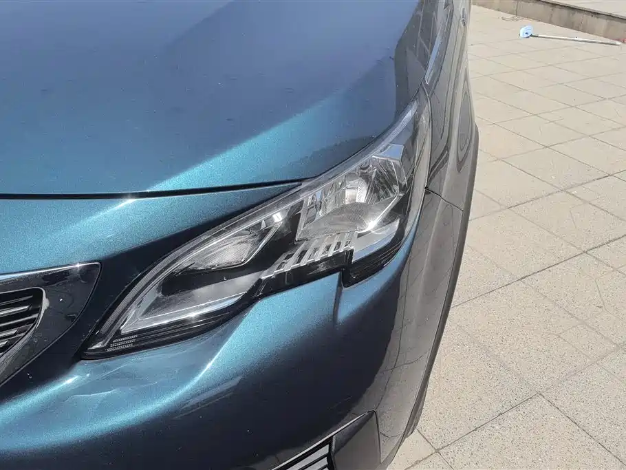 Peugeot 5008 350 THP 7-seat Elite