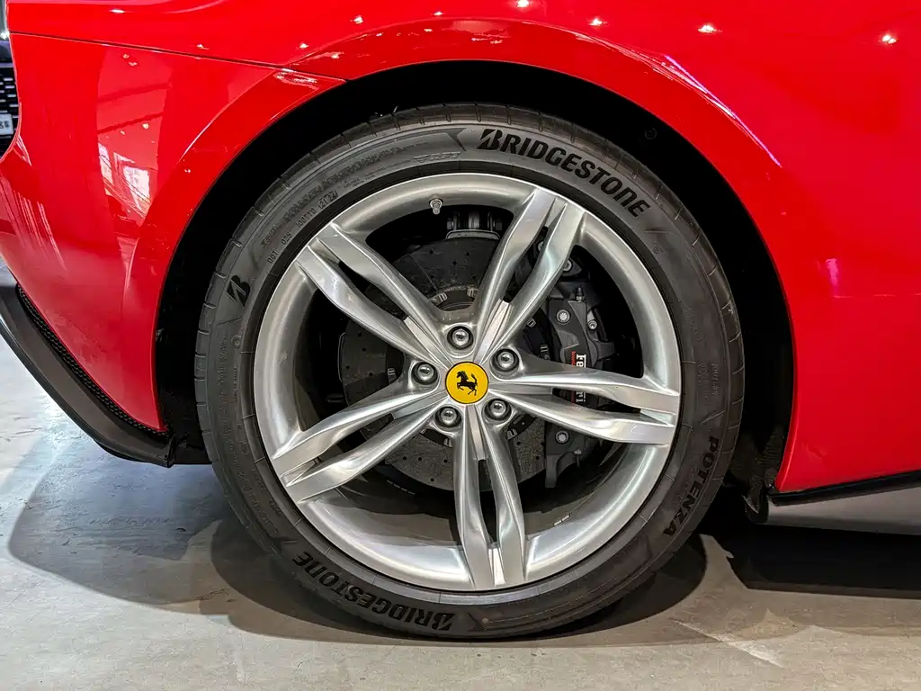 Ferrari 296 3.0 T V6 GTS