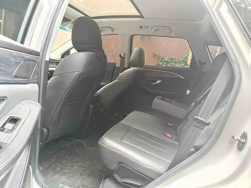 Jetour X90 PLUS 1.6 TD DCT Villa 5-seat
