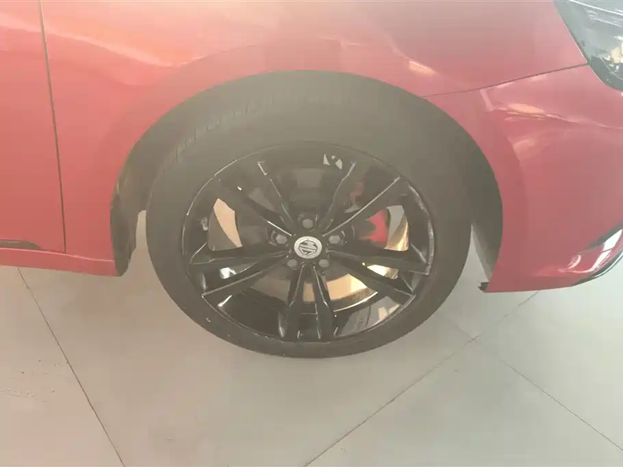 MG6 20 T Auto Trophy10 th Anniversary