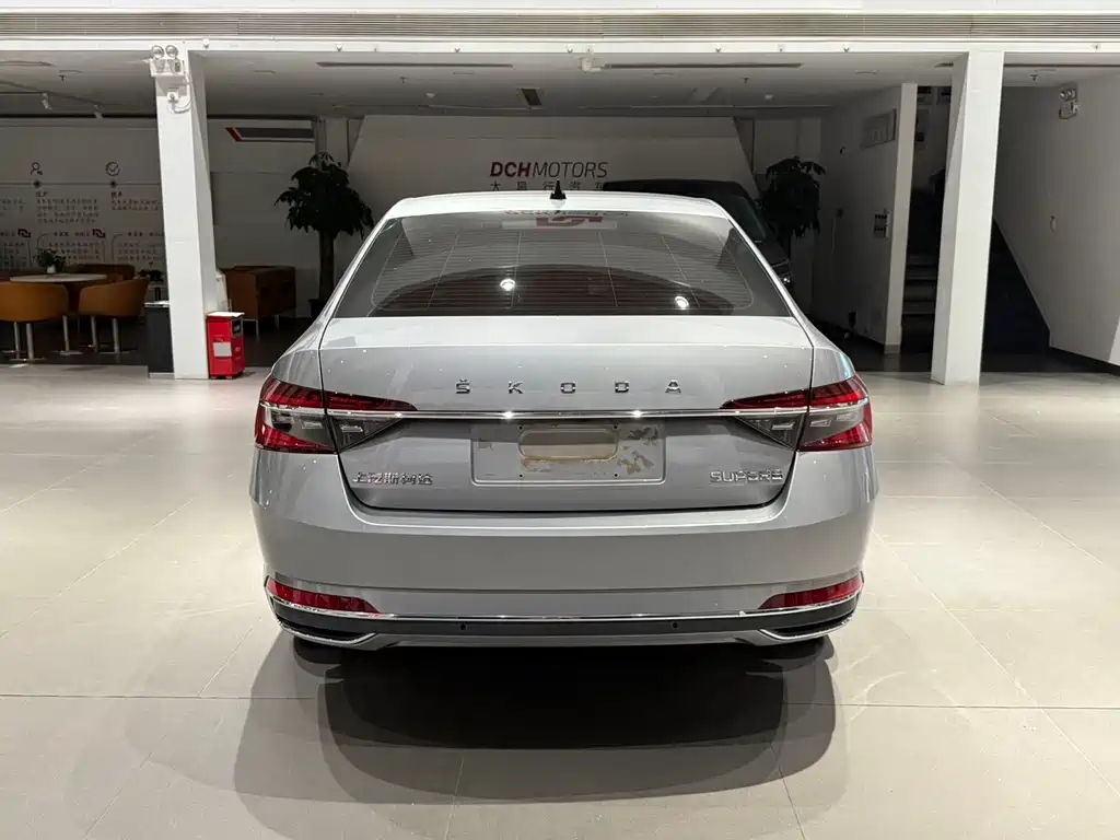 Superb Facelift TSI280 DSG Premium