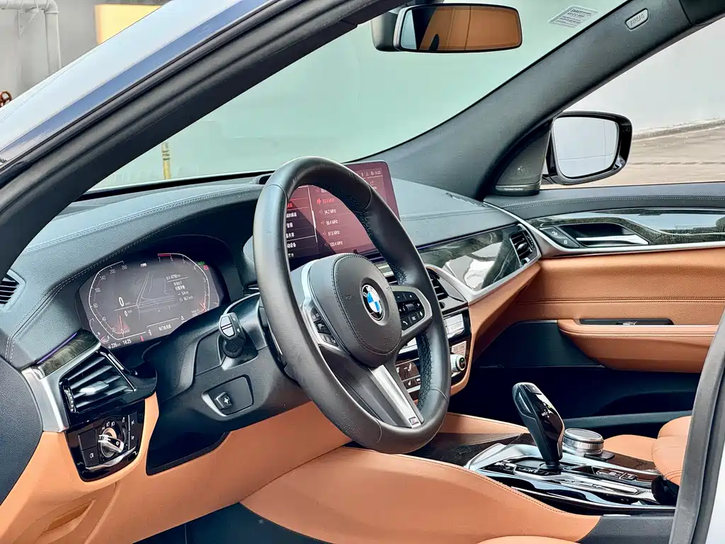 BMW 6 Series GT 630 i M Sport Package