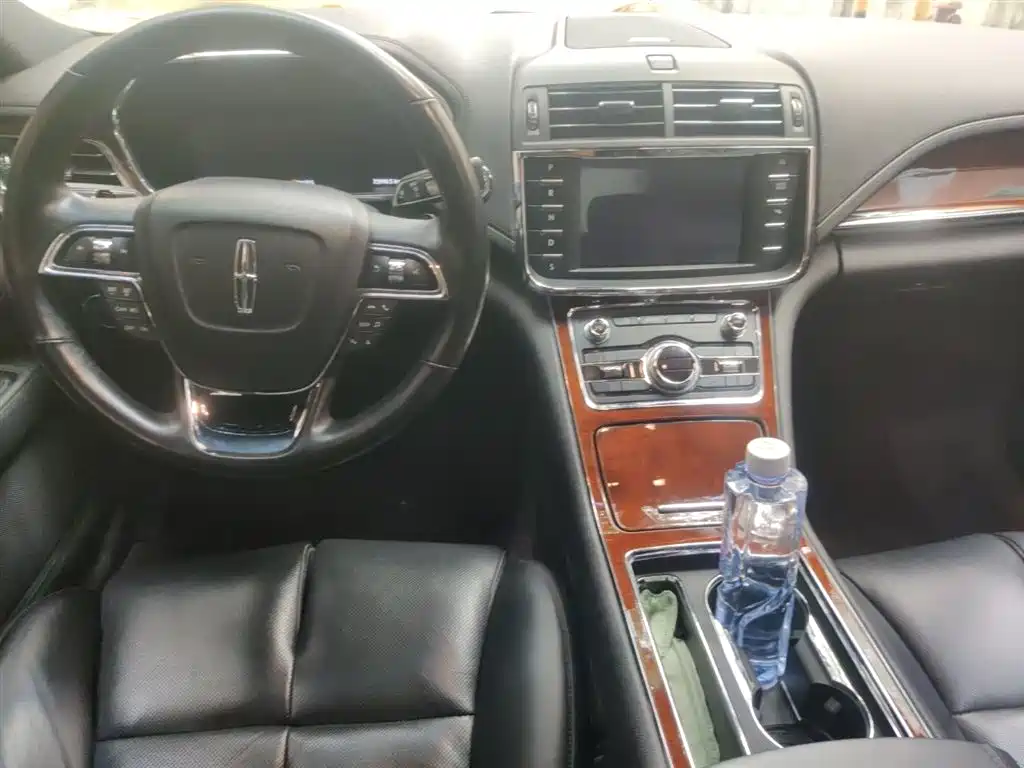 Lincoln Continental 2.0 T 2 WD Premium CN-VI