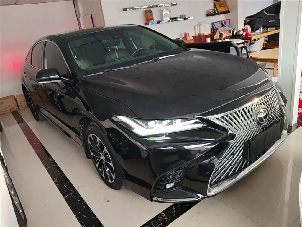 Avalon 2.5 L Luxury