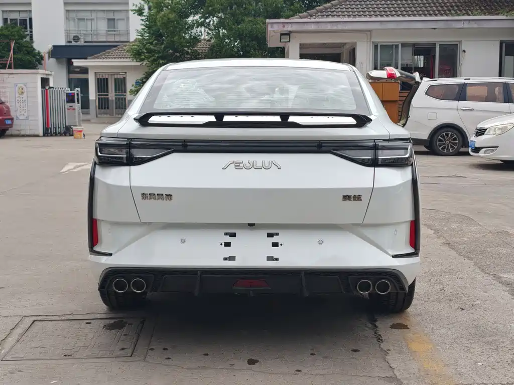 Yixuan Mach 1.5 T Auto Hunt Knight