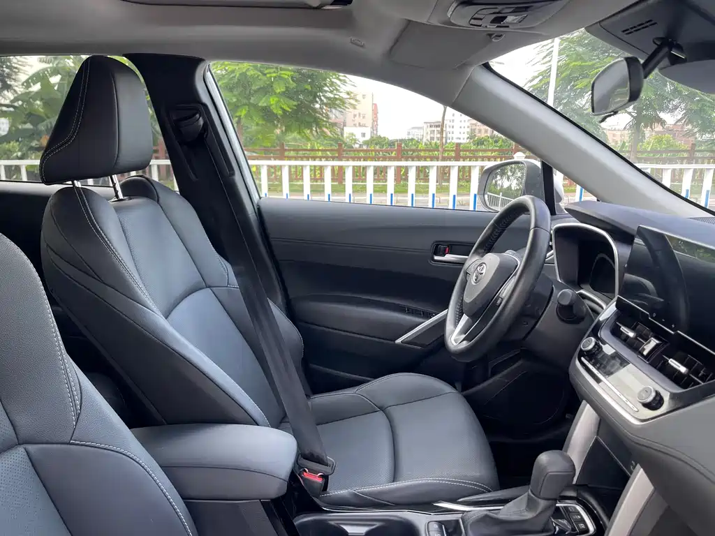 Frontlander 锋兰达 2024款 2.0 L 智能电混双擎 豪华版