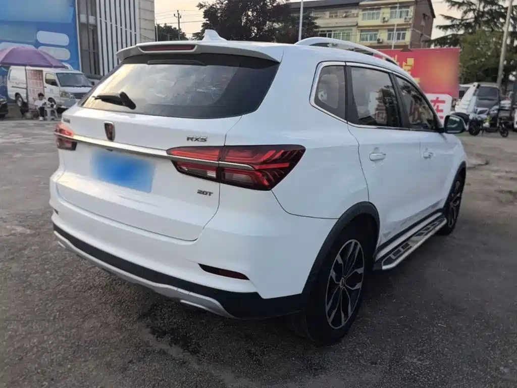 Roewe RX5 20 T 2 WD Manual Internet Smart Value