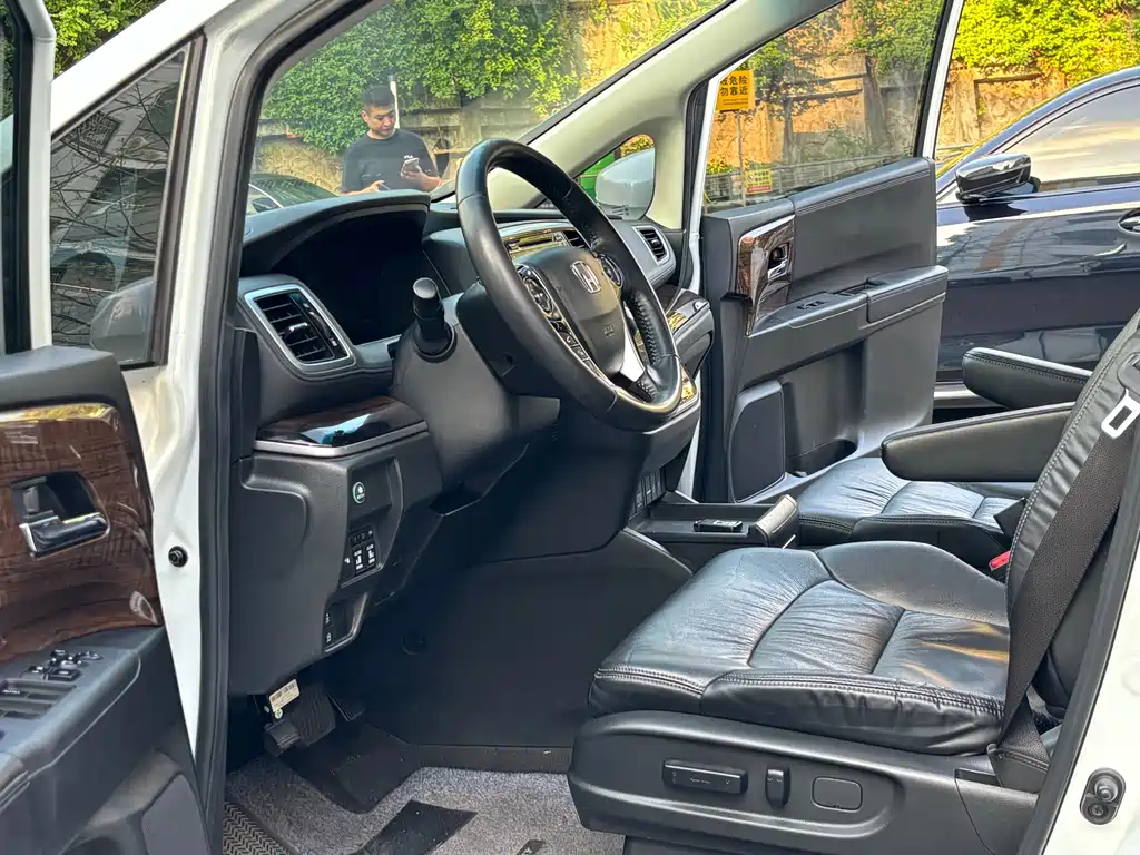 Odyssey 2.4 L Smart Enjoyment