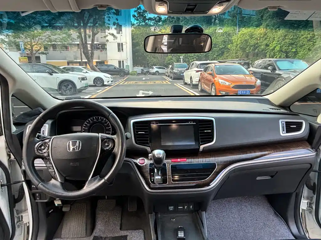Odyssey 2.4 L Smart Enjoyment