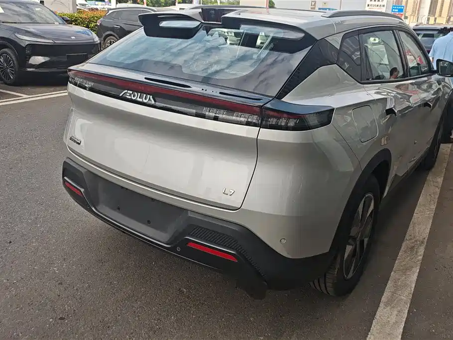 Dongfeng Fengshen L7 205 Ultra Long Range Premium